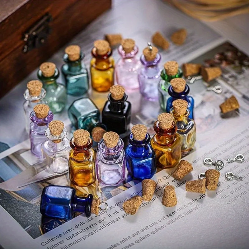 18pcs DIY Mini Colored Glass Square Potion Bottles Miniature Spell Jar Decorations with Cork Stoppers for Wedding Party Favors