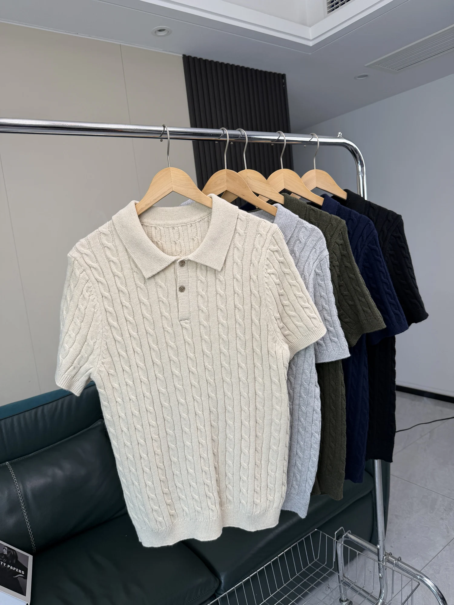 

Summer Men's Knitted Short Sleeve Shirt Casual Turn-down Collar Loose Fit Breathable High-end Feeling Business Casual