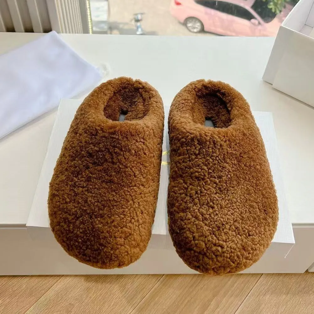 

New Baotou hairy shoes made of genuine leather with lamb wool, increased height and thick sole, worn with lazy fur slippers