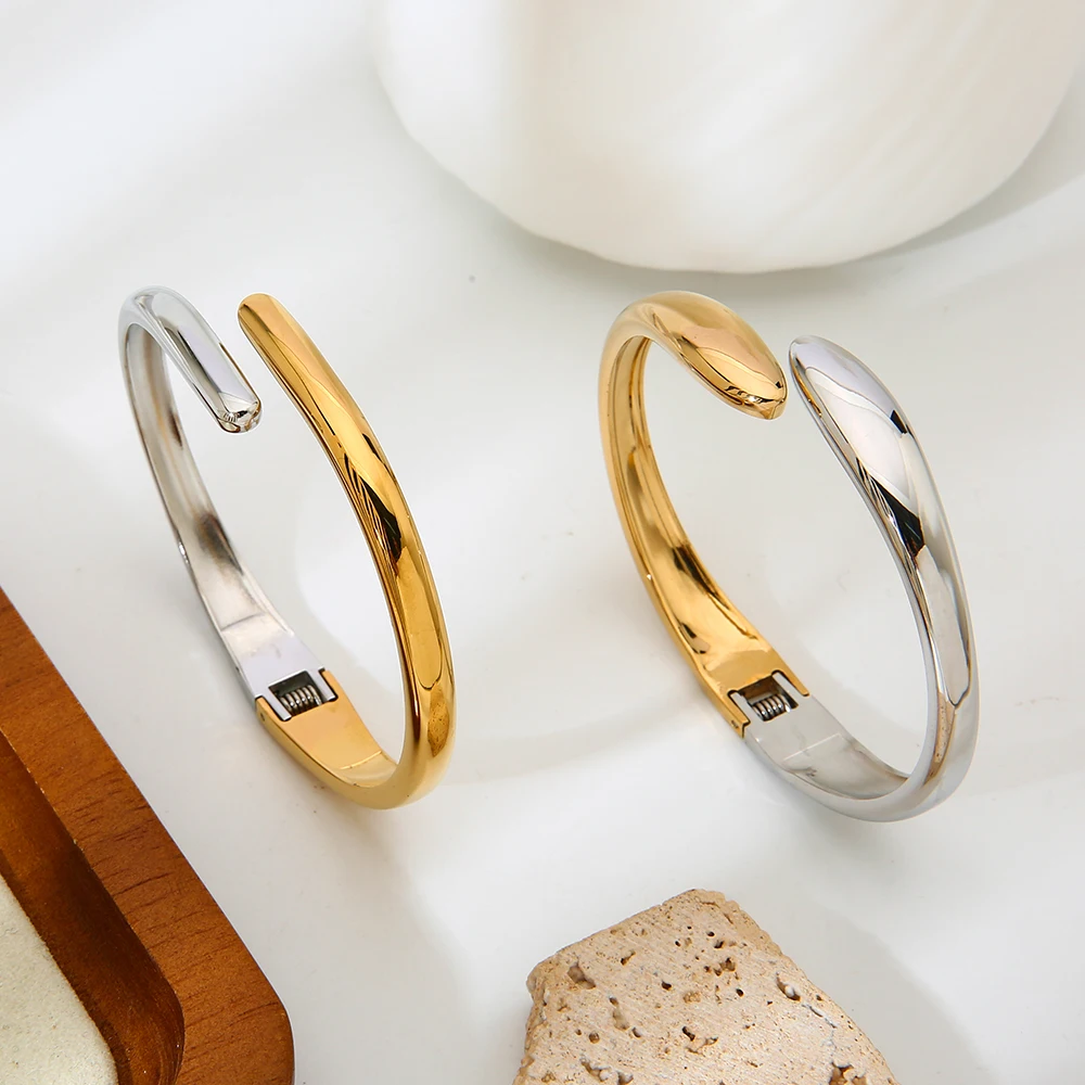 

Fashion Irregular Waterdrop Two-Tone Bangle Bracelet 18K Gold Plated Stainless Steel Waterproof Unique Arm Jewelry for Womenn