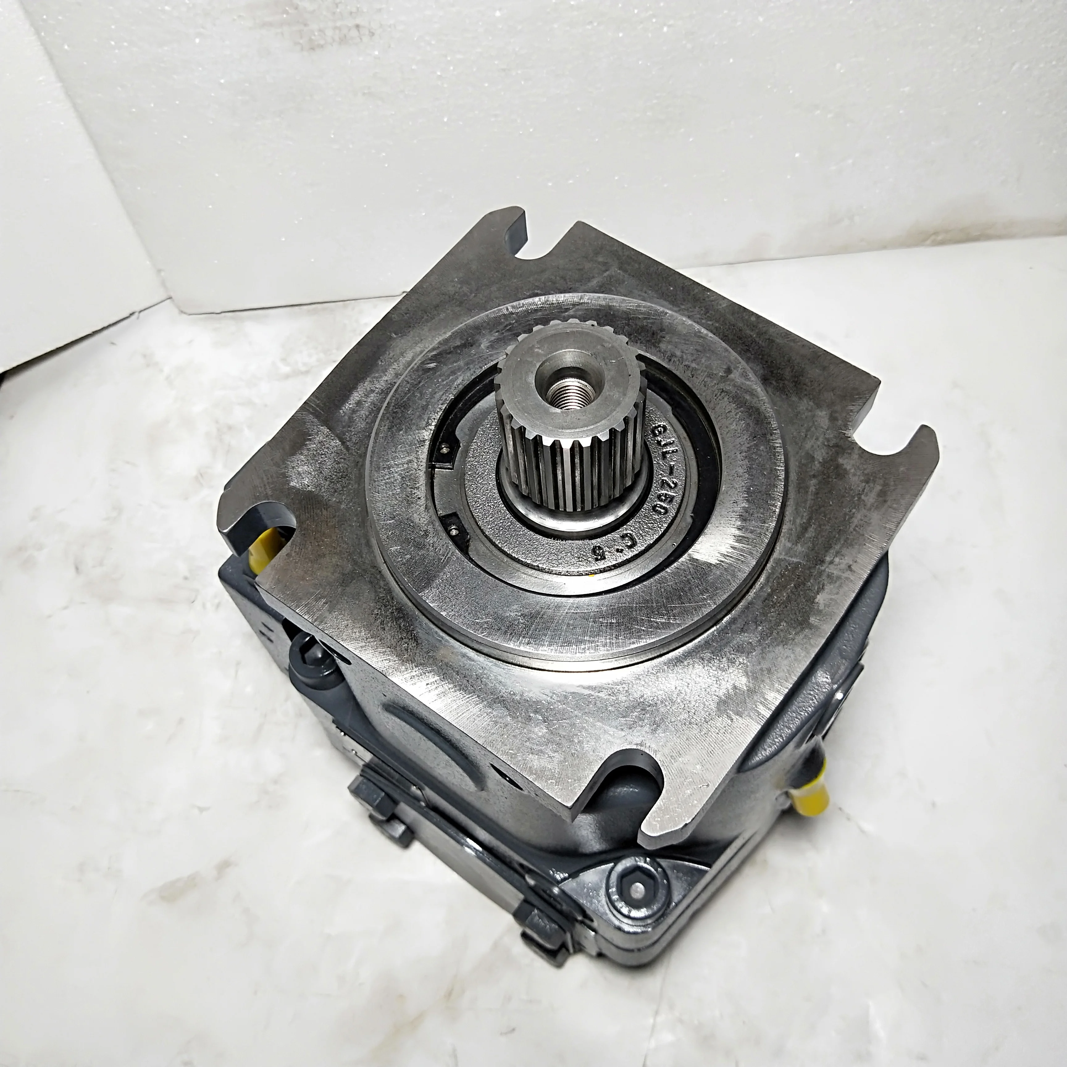 

A11VO Hydraulic Piston Pump A11VO40DRG/10R-NSC12N00 A11VO60DRS/10R-NZC12K01 A11VO75DRG/10L-NZD12K07 A11VO130EP2D/10R-NZD12K07P
