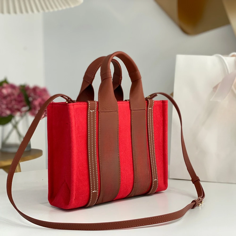 

2025 Luxury High Quality Genuine Leather Fashion Large Capacity Shoulder Square Bag Brand Designer Handbag Travel Female Wallet