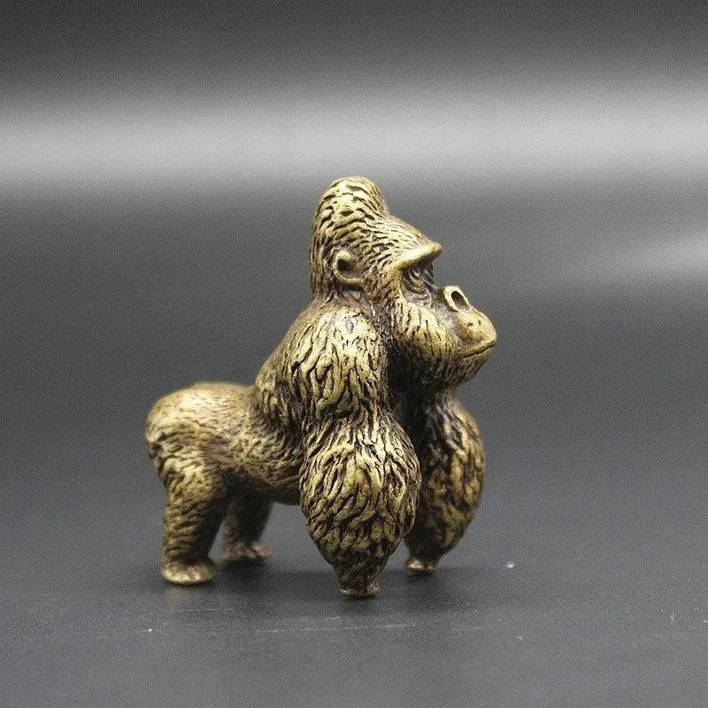 Retro Antique Brass Gorilla Statue Solid Copper Animal Figurine Chinese Classical Craft Tea Pet Desktop Ornament
