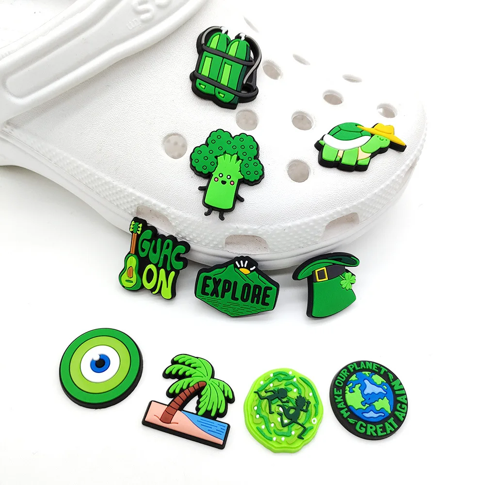 10 Charms PVC Tartaruga e Árvore para Sapatos - usage example