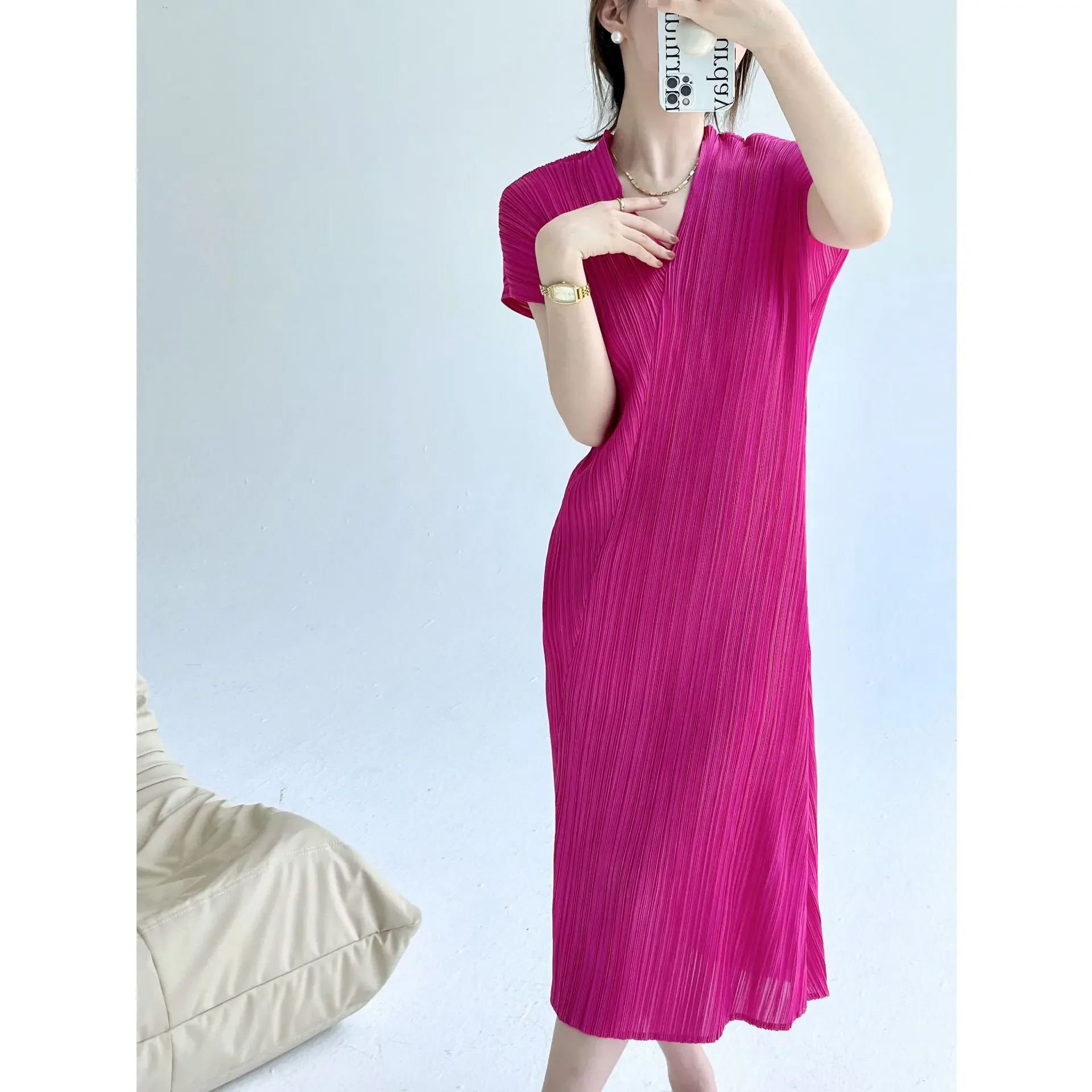 

Pleated V-neck slim fit dress