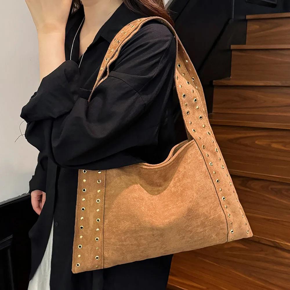 Retro Suede Rivet Single Shoulder Bag for Women Light Luxury High Grade Solid Color Buckle Versatile Underarm Bags Commute Packs