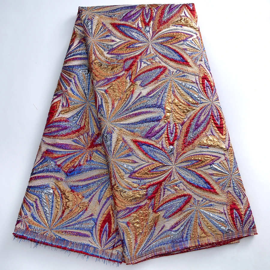 Exquisiter Jacquard-Spitzenstoff mit Blumenmedaillon |   Afrikanischer Brokat mit metallischer Stickerei |   Luxuriöse Braut- und formelle Kleidung (5 Yards)