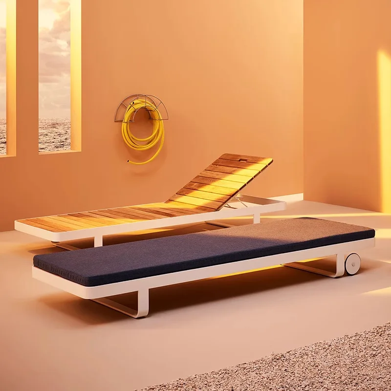 Modern Outdoor Lounger Antiseptic Wood Waterproof Pool Lounger White Hotel Resort Courtyard Outdoor Lounger
