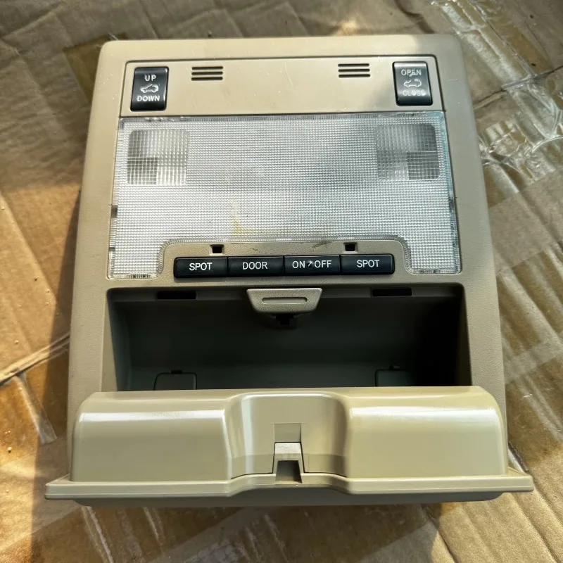 Suitable for Toyota Land Cruiser LC200 GRJ200 Sunroof Switch Reading Light Ceiling Light Reading Light Sunroof Switch