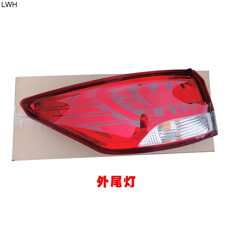 Auto parts High quality Taillight outside tail lamp For Dongfeng DFM Fengshen 2015-2017 AX7 old model