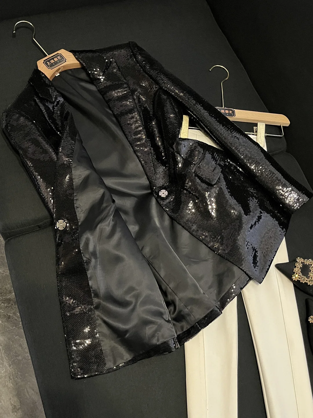 Faionable 2025 Winter Women's Single-Button BLINGBLING Sequin Suit Jaet Commute Sle Loose Fit Long Sve Mid-Length