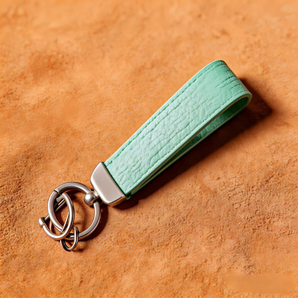 

Fashion Minimally Smooth Microfiber Petite Keychain Metal Zinc Alloy Custom Name Car Small Keyring Pendant Luggage Accessories