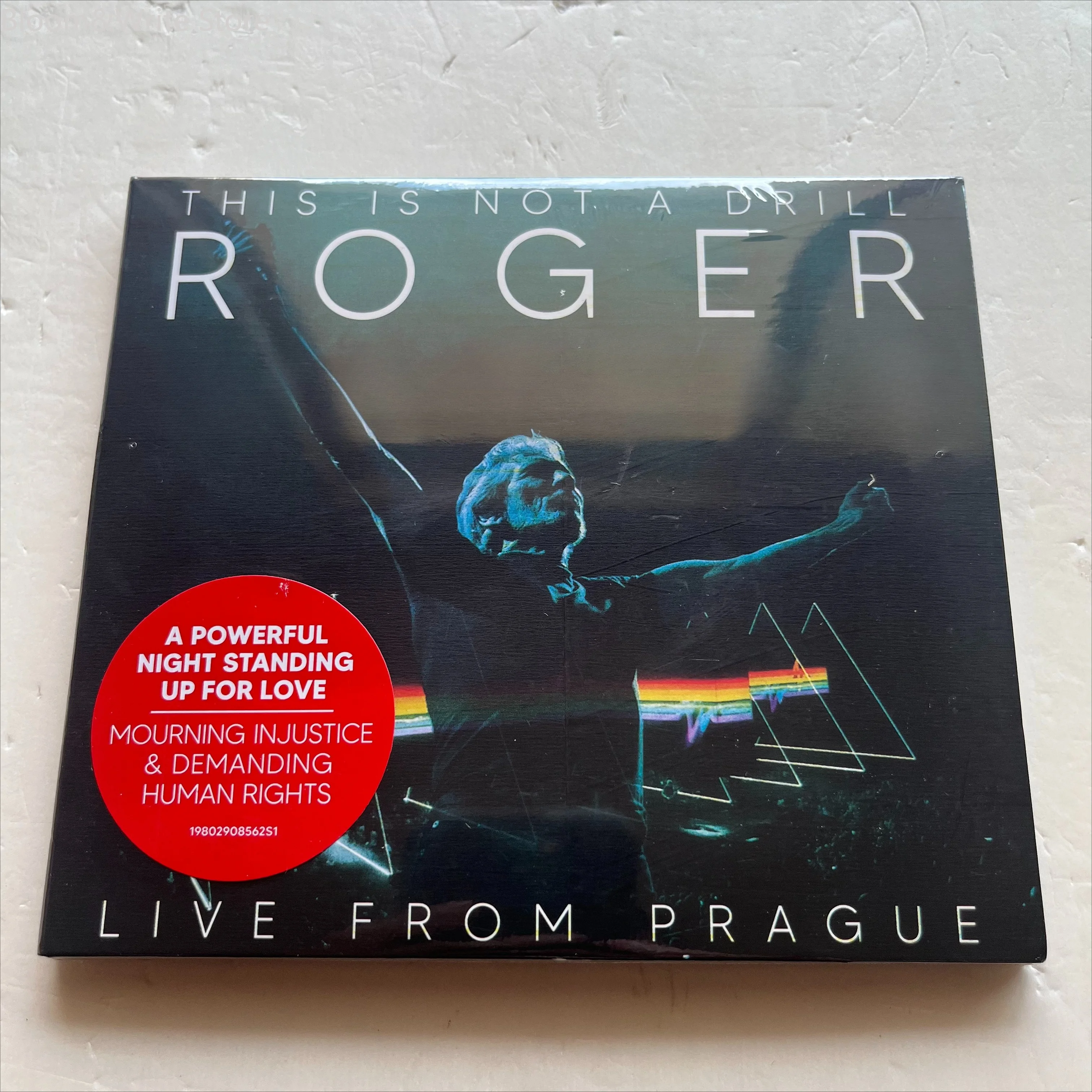 CD do Famoso Músico Britânico Roger - This Is Not A Drill Live Prague 2CD - Gravação Musical para Walkman e Som Automotivo - Caixa de Música para Festas
