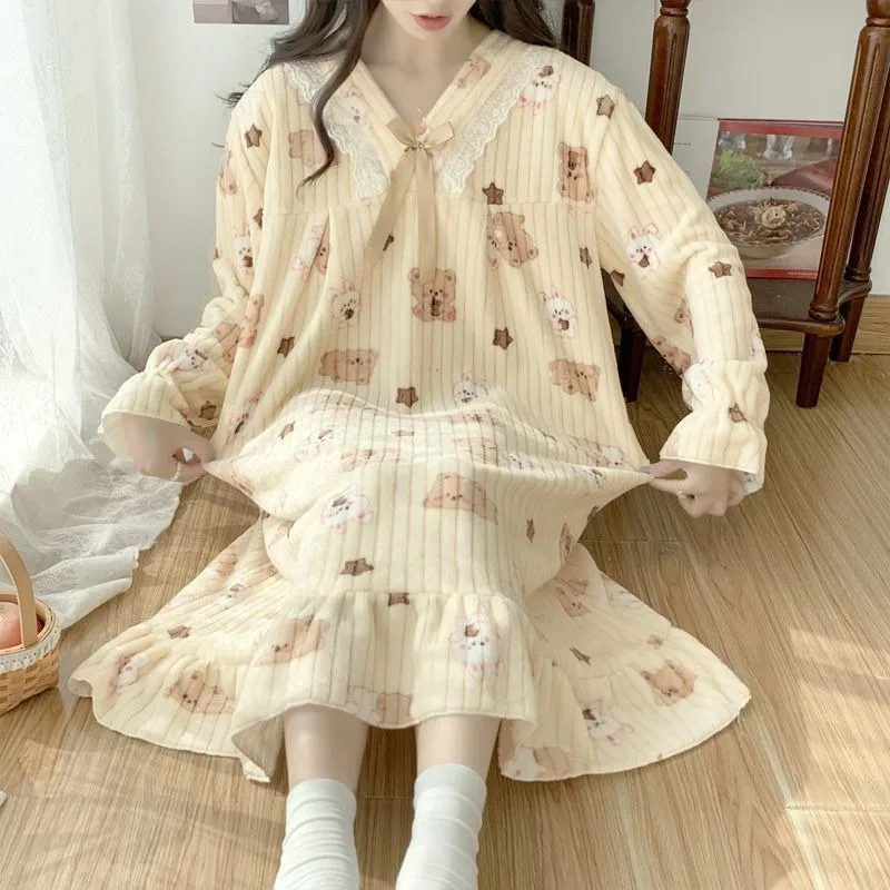 2024 New Flannel Sleepwear Plus Size 100 Kg Nightdress Loose Female Students Homewear Warm Pajamas Winter V-neck Nightgowns