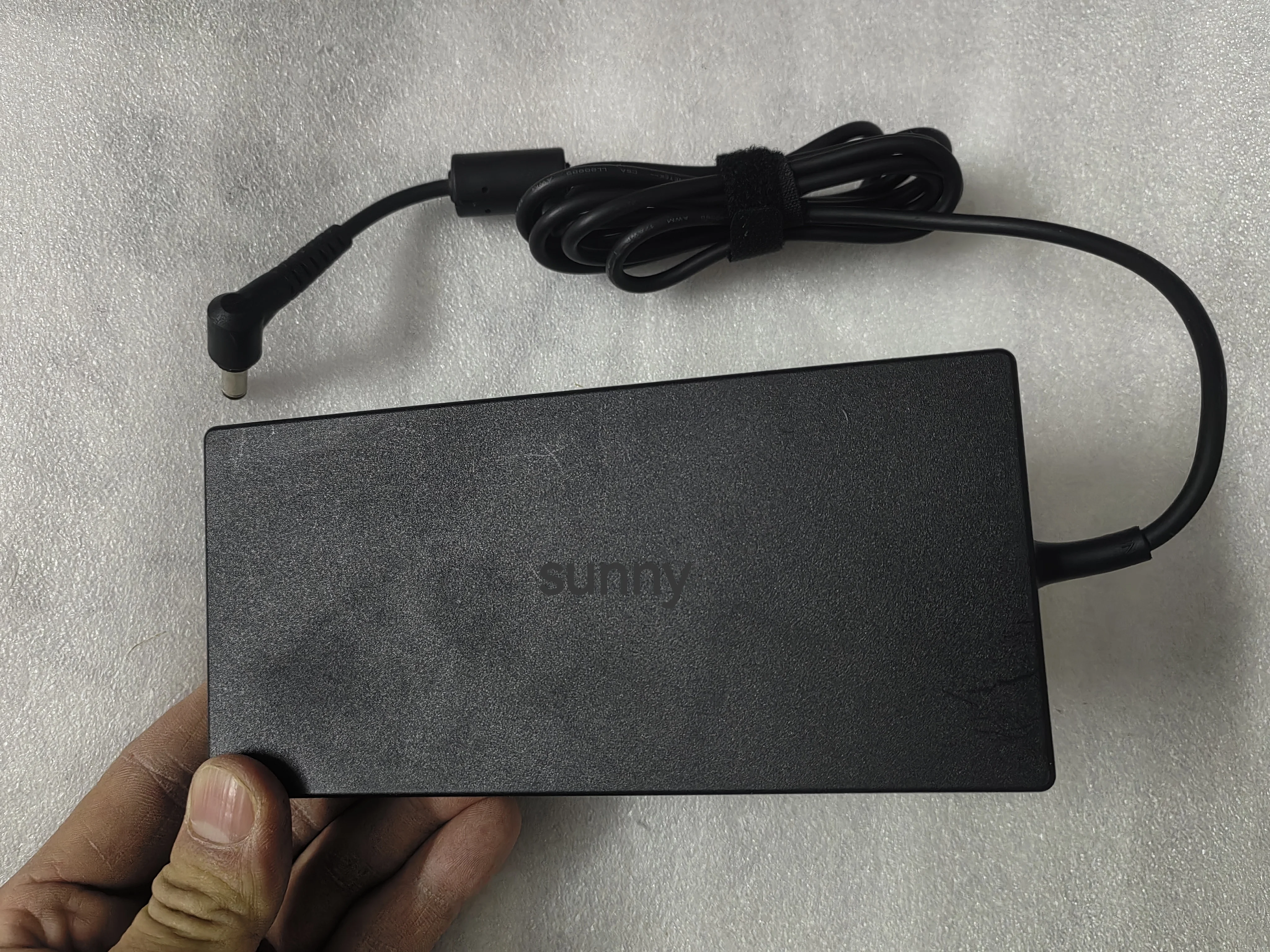 OEM Slim Chicony 19V 7.89A 5.5mm*2.5mm 150W AC Adapter A15-150P1A UP/N:A150A006L REV:03 161804-11 for XGIMI H1S Micro Projector