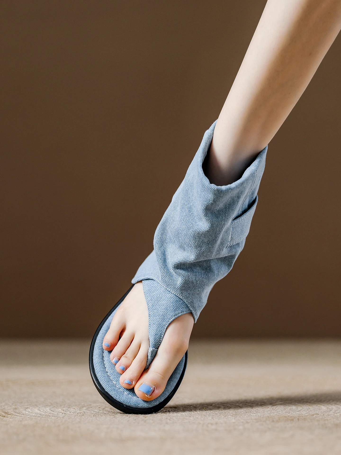 sandali-in-denim-stile-romano-a-fondo-piatto-da-donna-estivi-per-esterni-sottili-traforati-a-punta-tonda-traspiranti-con-suola-in-gomma