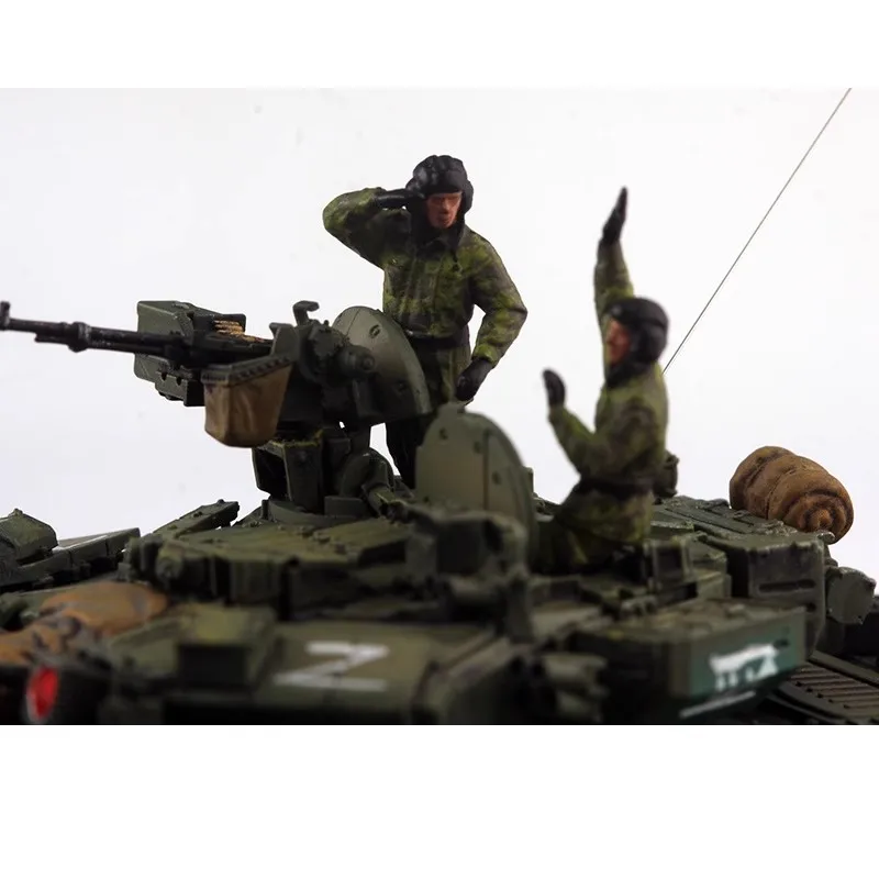 2025 New 1:72 Scale Resin 2pcs Russian T90 Tank Driver Soldiers DIY Action Figure Accessory Collection Display Toys Fans Gifts