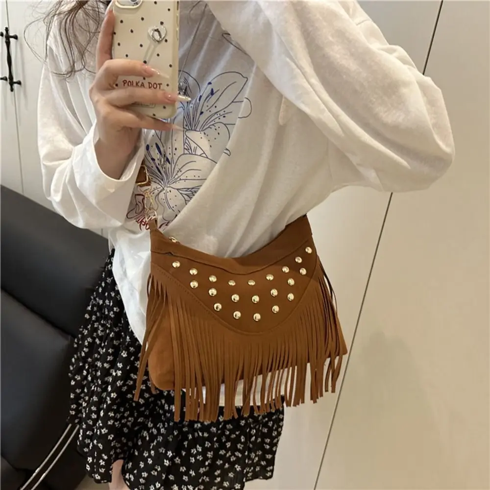 

Korean Vintage Rivet Shoulder Bag Tassel Boho Underarm Bag Zipper Suede Handbag Girls