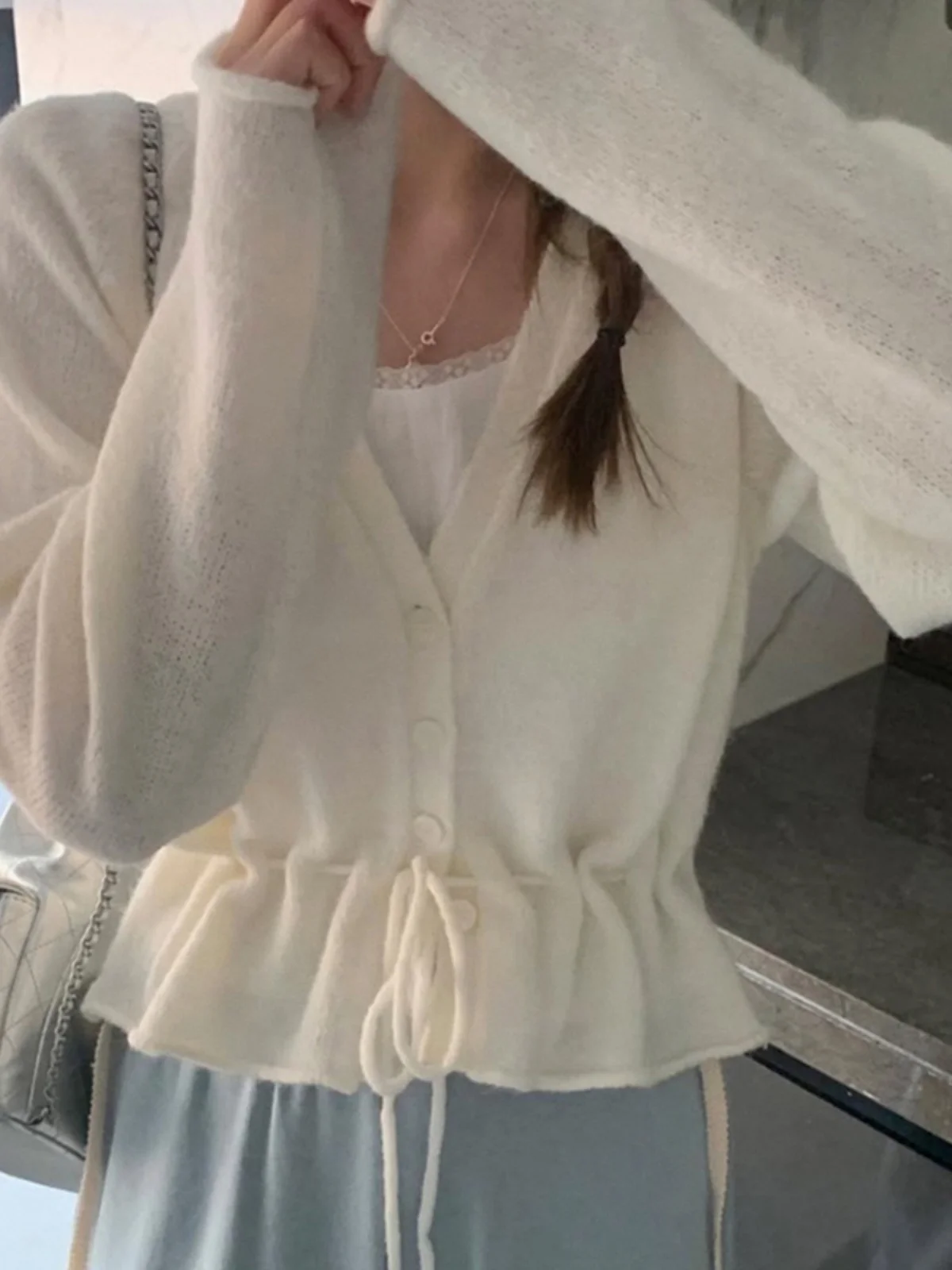 Suéter de Punto de Manga Larga con Cuello en V y Corte Entallado para Mujer, Moda Primavera, Estilo Coreano Chic con Cinturón