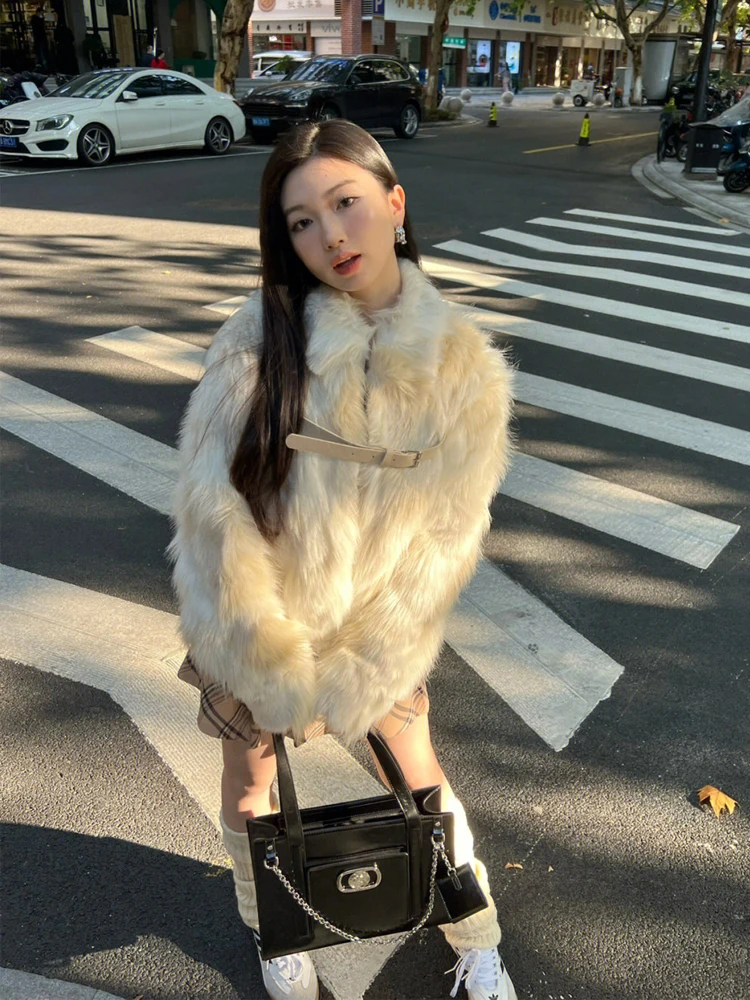 

Winter Shaggy Hairy Thick Warm Soft Fluffy Jacket Faux Fur Jacket Women Soft Long Sleeved Loose Casual Designer Clothes B102