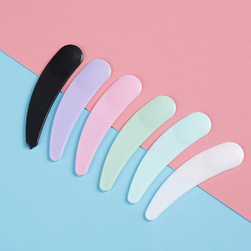 Espátulas de maquillaje curvadas desechables, Mini cucharas de máscara multicolores para crema Facial, mezcla de cosméticos, salón/herramientas de belleza para el hogar, 300 Uds.