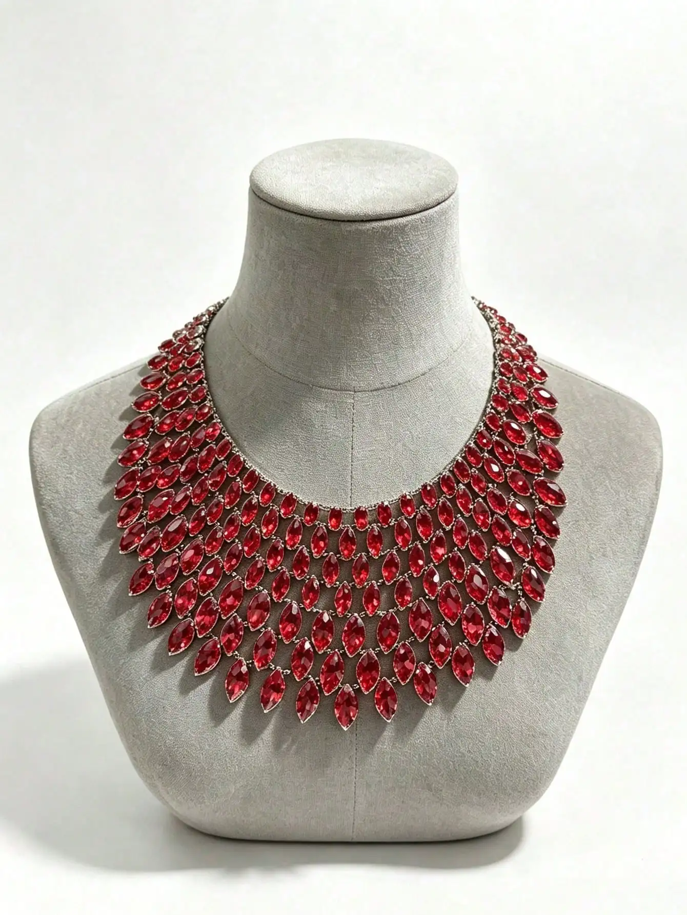 Glamouröse, mehrfarbige Kristall-Halskette, auffälliges Statement-Accessoire für Damen, geeignet für Cocktailpartys, Hochzeiten und besondere Anlässe. – Detail 6