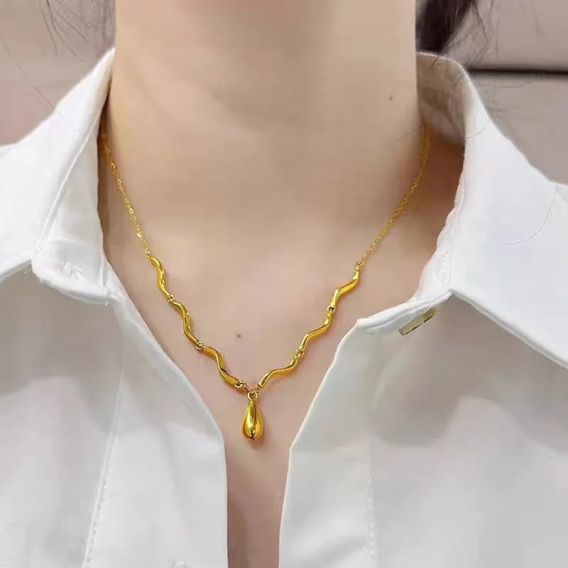 

Kt18 Yellow Gold Clavicle Chain Water Droplet Heart Square Brick Pendant Necklace for Women Trendy Christmas Gifts Jewelry