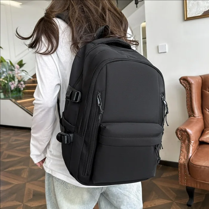Europe and The United States New Fashion Casual Backpack Waterproof Business Travel Computer Backpack Student Bag.