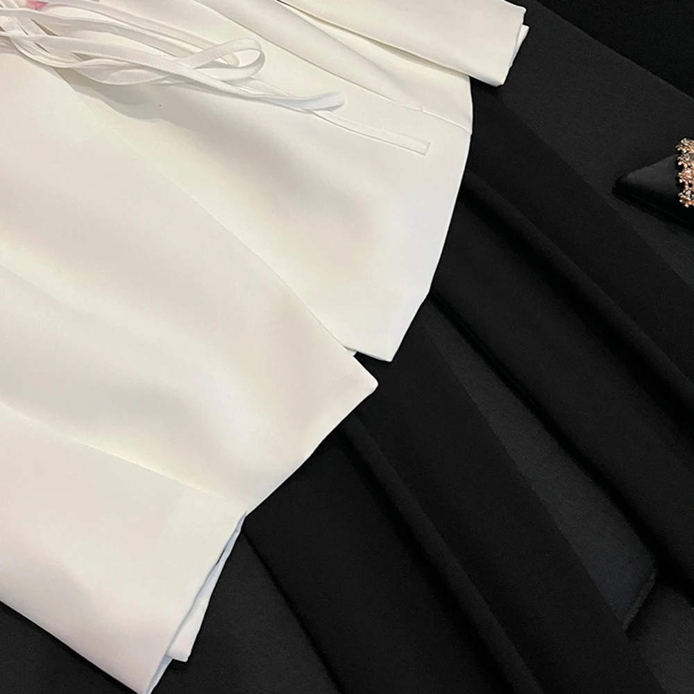 TWOTWINSTYLE Zoete Gesplitste Applicaties Blazers Voor Vrouwen V-hals Lange Mouw Lente Temperament Jas Vrouwelijke Mode Nieuwe KJA533232