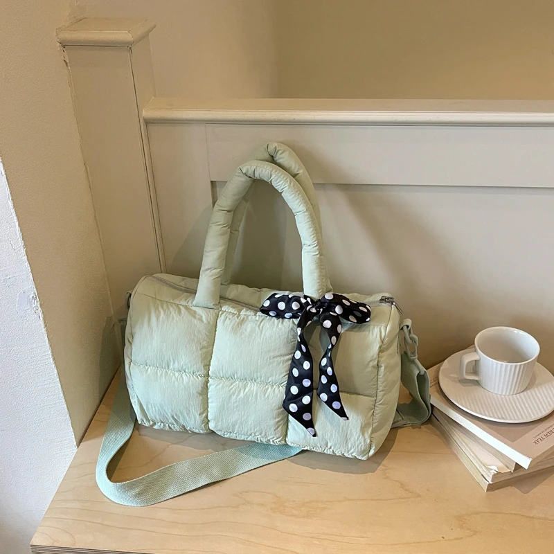 2026 Neue Designer-Schultertasche mit Karomuster, Space-Baumwoll-Handtasche für Damen, Große Kapazität, Daunengepolsterte Gesteppte Einkaufstasche für Damen – Detail 27