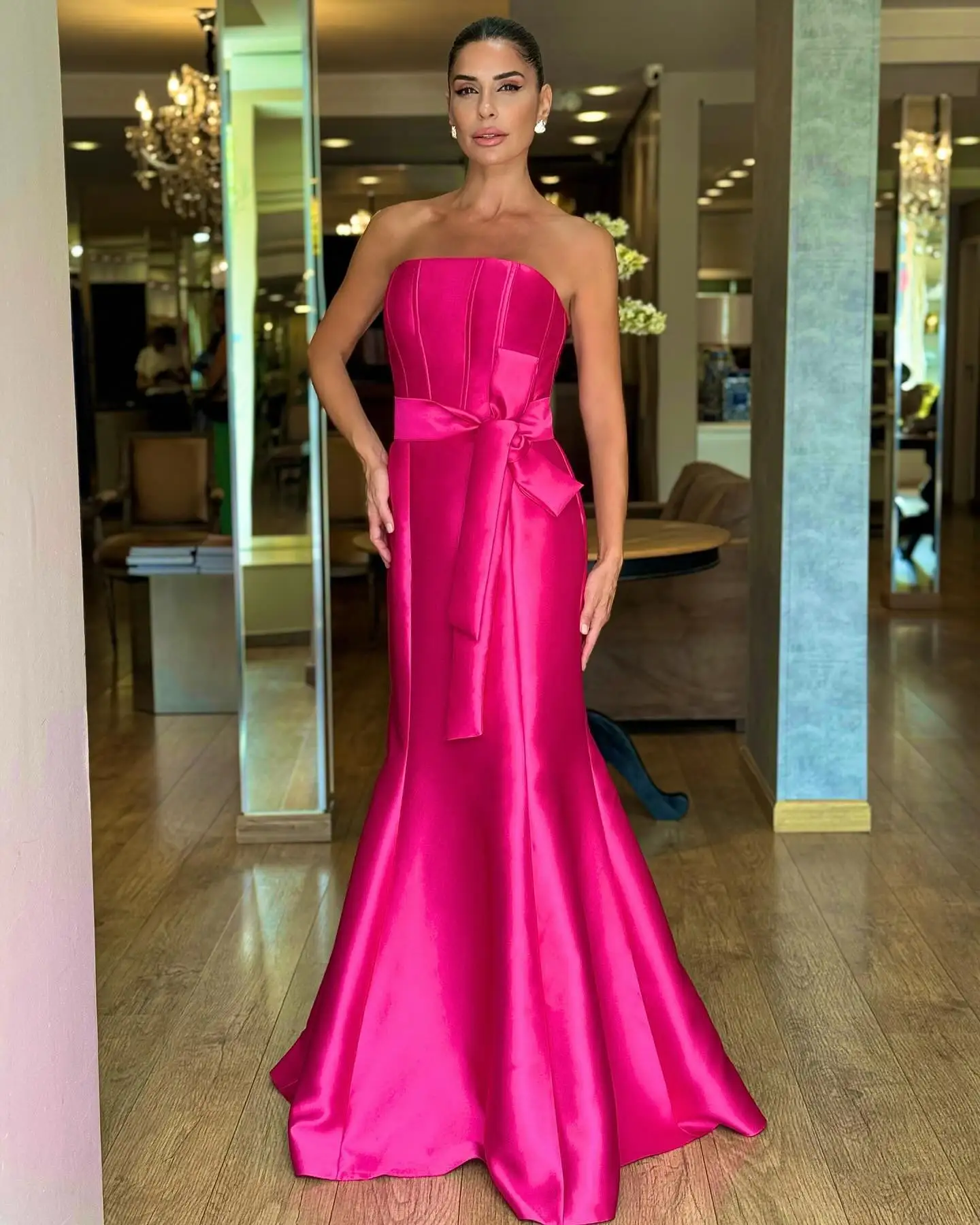 Customized  Classic Mermaid Strapless Belt Evening Dresses Temperament Satin Pleats Photo Color Vestido De Festa Robe d