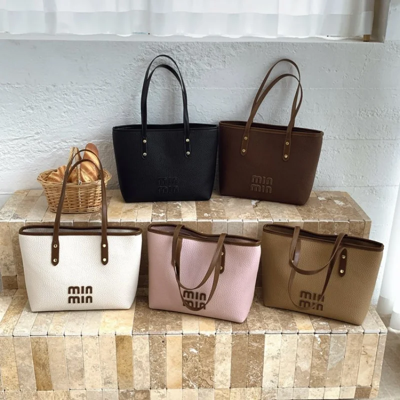 

Luxury Women's Shoulder Bag Made Of Premium Leather Featuring Paris Casual Elegant Daily Look​