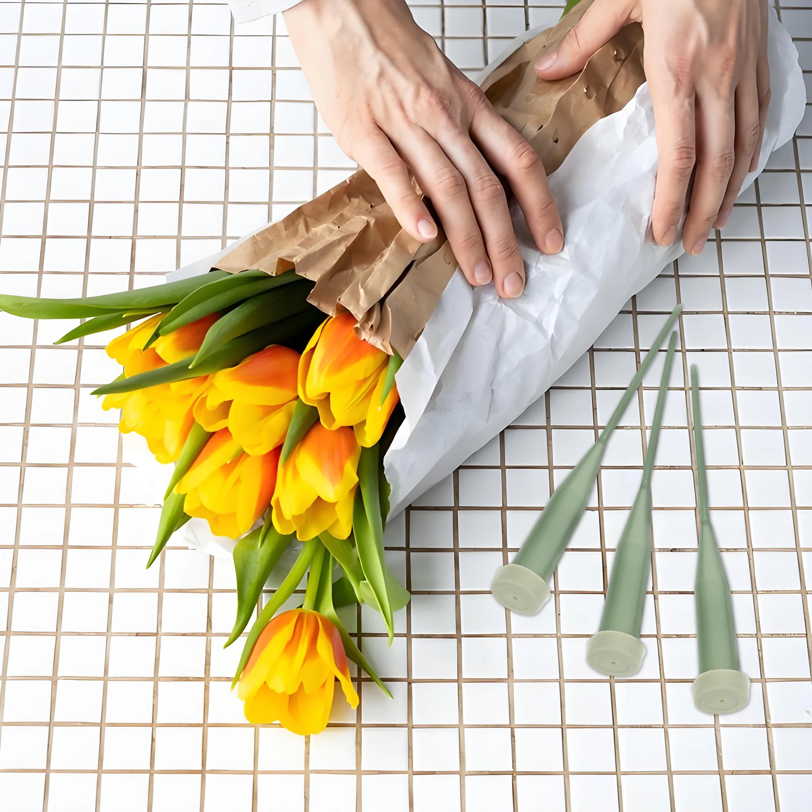 

25pcs Floral Stem Extension Tubes Plastic Water Vials With Caps 14.5Cm Reusable Fresh Flower Hydration Tubes - Wedding Home