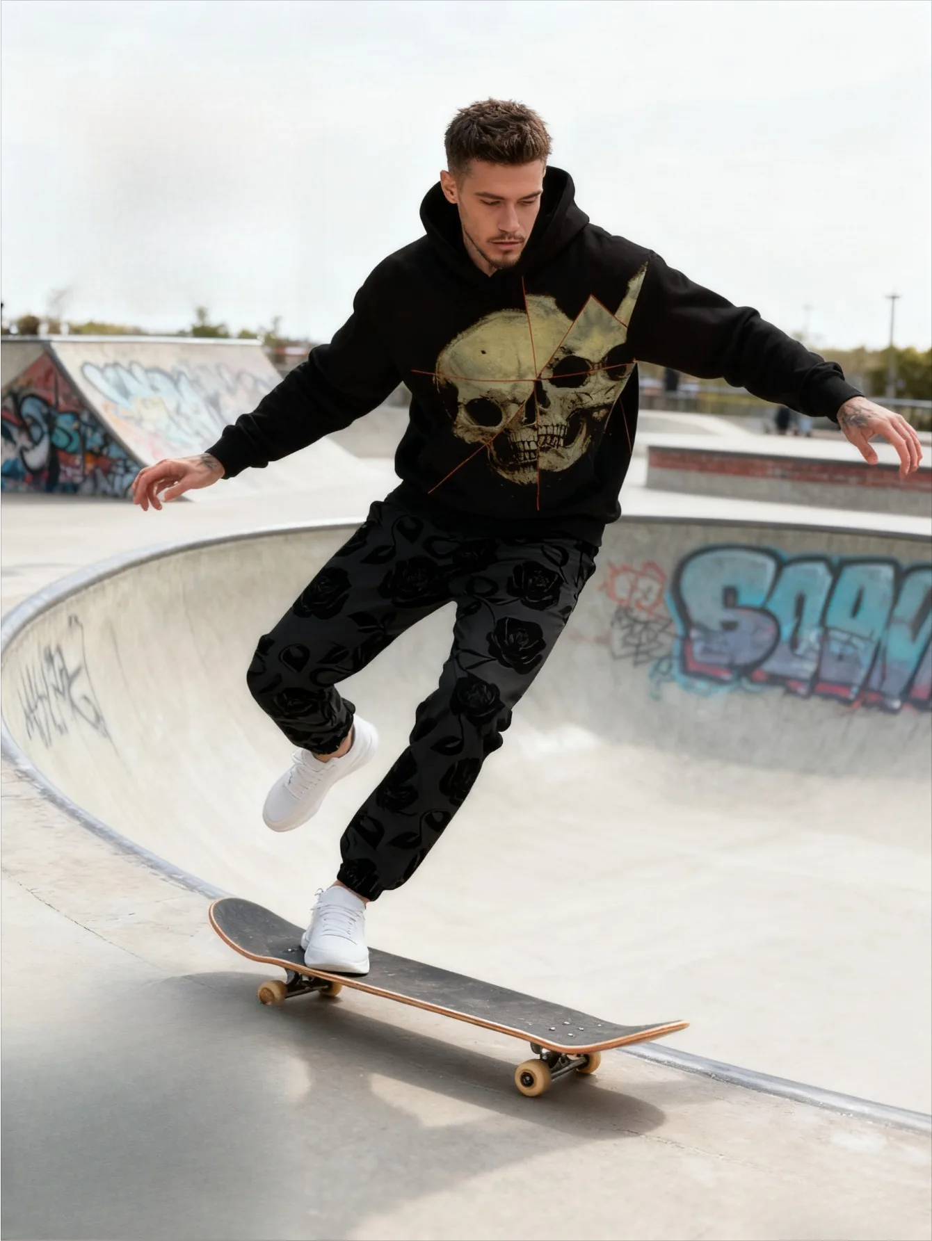 طقم بغطاء للرأس عصري مطبوع رقميًا للرجال مكون من قطعتين