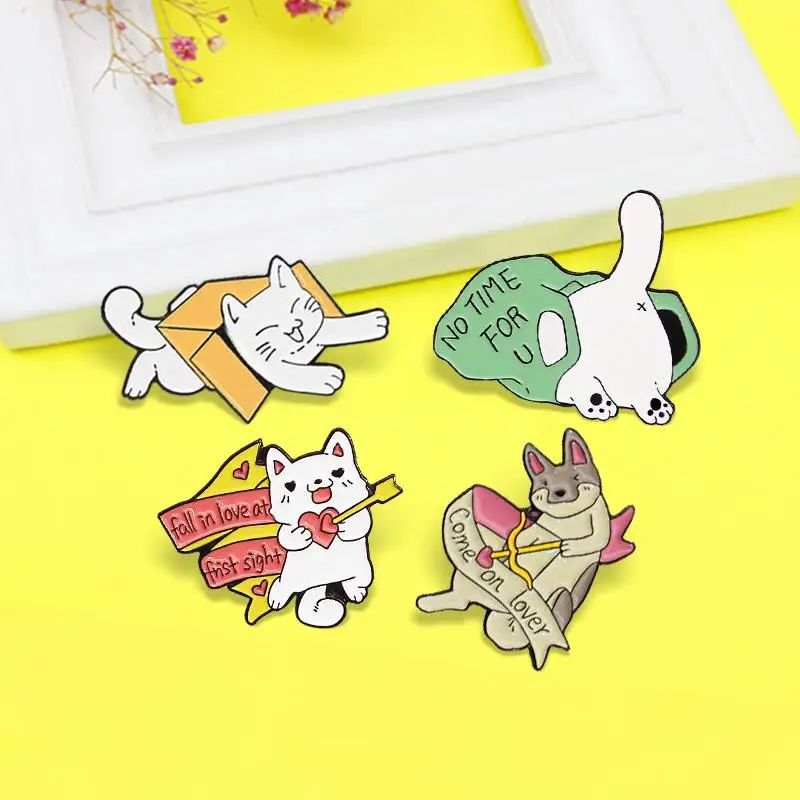 Angel Cat Enamel Pin Box Bag Kitten Cats Banner fall in love at frist sight,come on lover Brooches Lapel Badges For Kids Jewelry