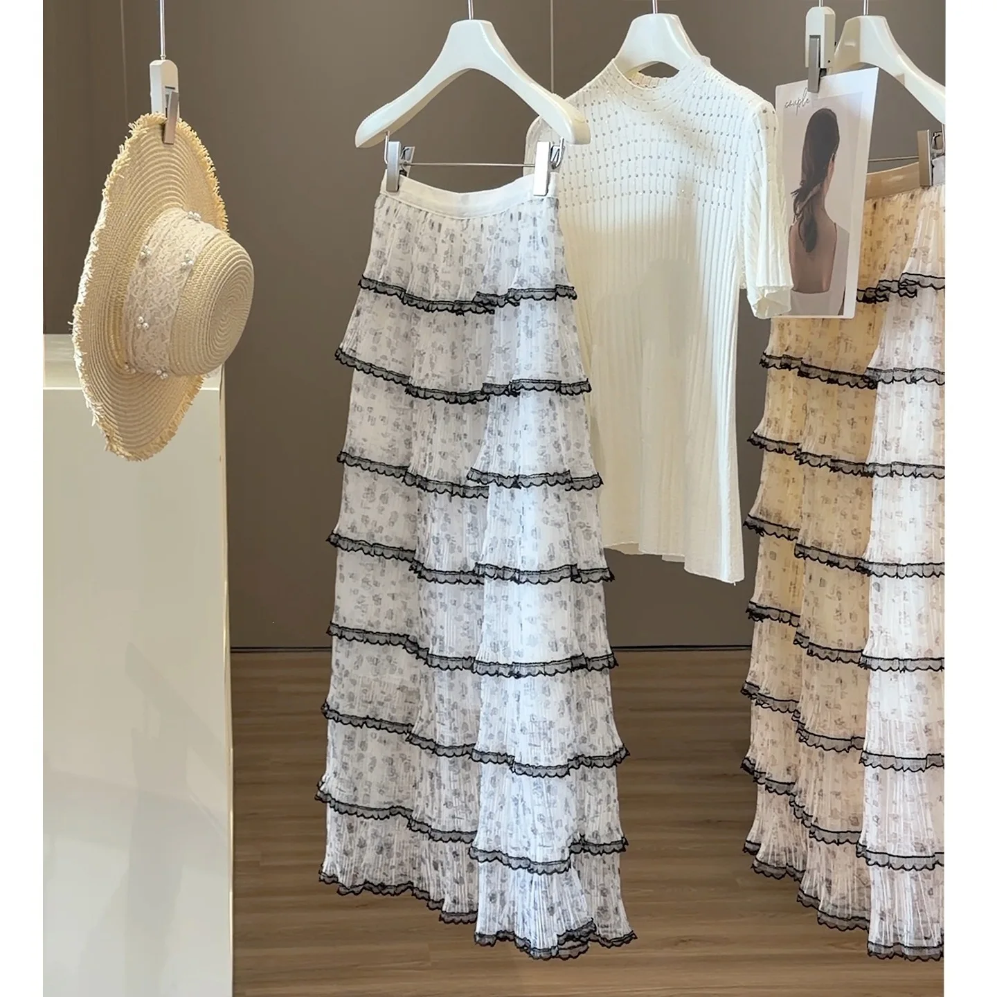 Elegance Purple White Floral Tiered Cake Maxi Skirt Elastic Waist Lace Trim Y2k Casual Summer A-line Skirt Flowy Basic Outfits