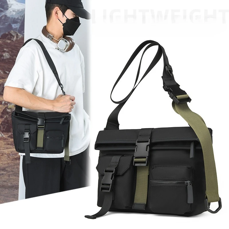 Europe and the United States new fashion Messenger bag nylon trend shoulder bag large outdoor travel sports bag.