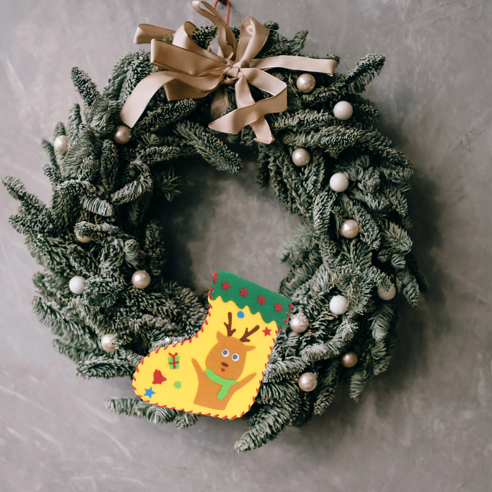 

4pcs Christmas Stocking Craft Kit Handmade Burlap Decoration Material Child DIY Party Activity Set Handcraft for Holiday