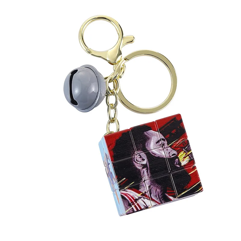 Miniso High-end and exquisite cartoon key chain statues, anime pendants, cute bags, claw machine key chain small gifts