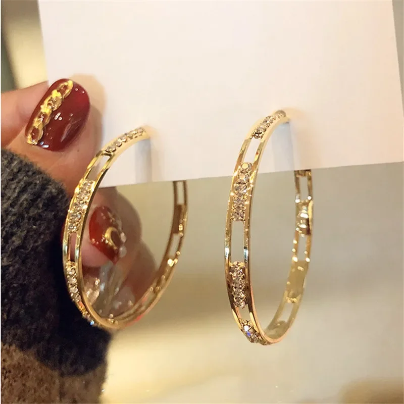 Luxury Female Big White Round Hoop Earrings Fashion Gold Color Color Wedding Earrings Double Zircon Stone Earrings For Women