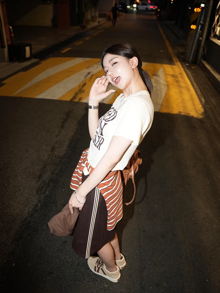 Slim Fit ort Sve T-irt ZONE Casual Sle Cotton Retro Print Waed Thin Fabric round Ne Regular Length Summer Top