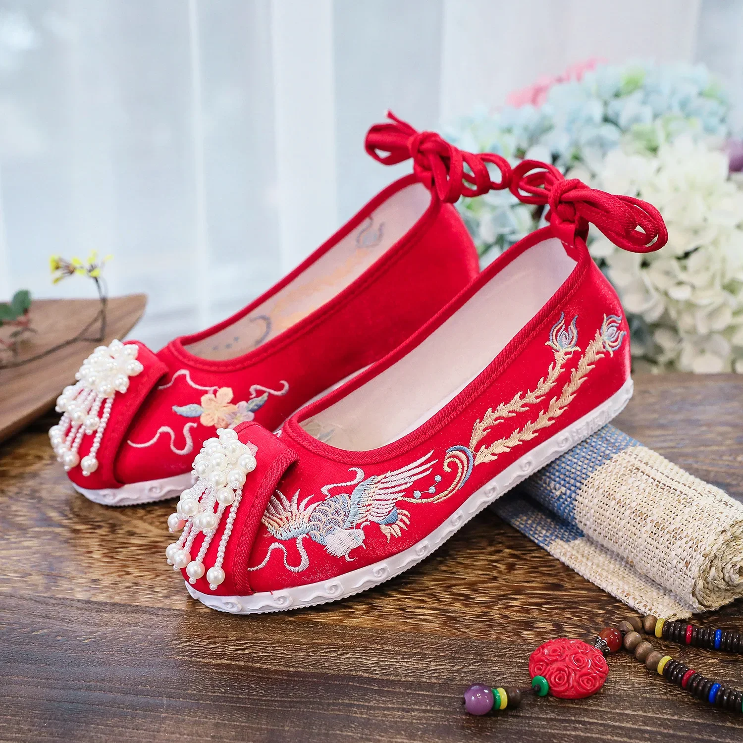 Zapatos de flores en 3D, juego de loto, nuevo estilo, aumento de altura Interior, zapatos antiguos Hanfu, zapatos de tela bordados con lazo de baile