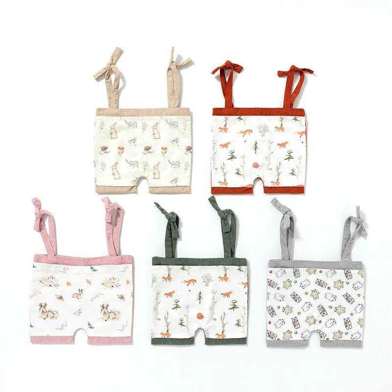 新しい漫画柄ベビーベッド吊り下げ収納バッグ、柔らかいコーデュロイ製ベビーベッドオーガナイザー、ベビーおむつ、哺乳瓶、おもちゃ用の複数のポケット付き