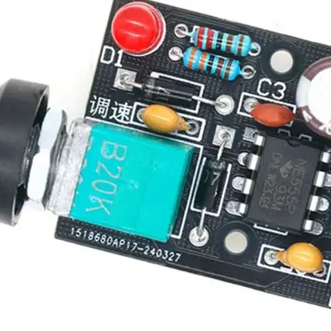 

PWM Brushless Motor Speed Regulator 12V Server Fan Speed Governor 5A Stepless Motor Speed Controller Motor Speed Control Switch