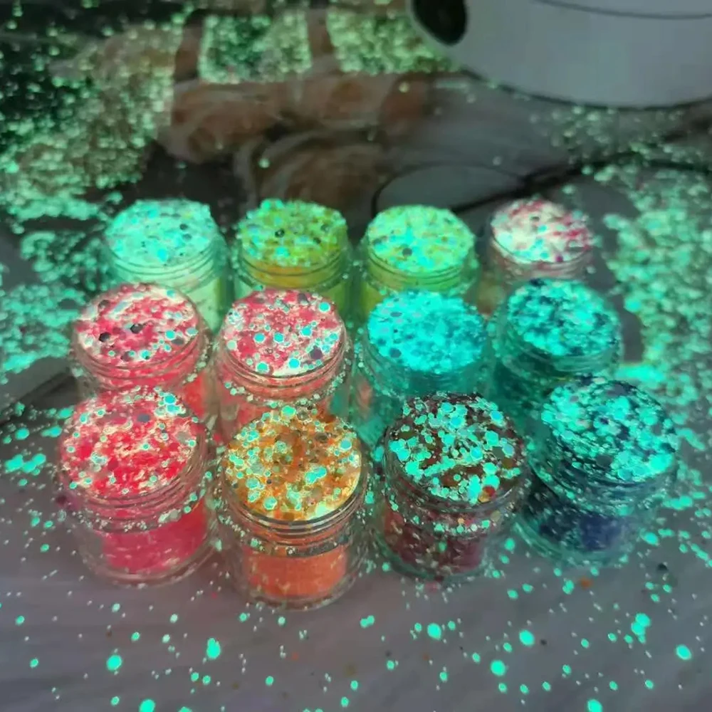 50G Gloed In Donkere Dikke Glitter Pailletten 0.4-2Mm Lichtgevende Pailletten Met Gemengde Grootte Holografische Kerst Oog/Nagel/Bady Manicure Pailletten