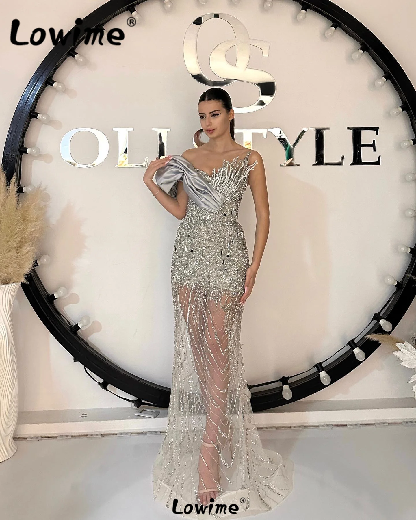 Abendkleider 2024 Kosovo Arabic Evening Dresses One Shoulder Silver Prom Dress Beaded Women Party Gowns Wedding Robes De Soirée