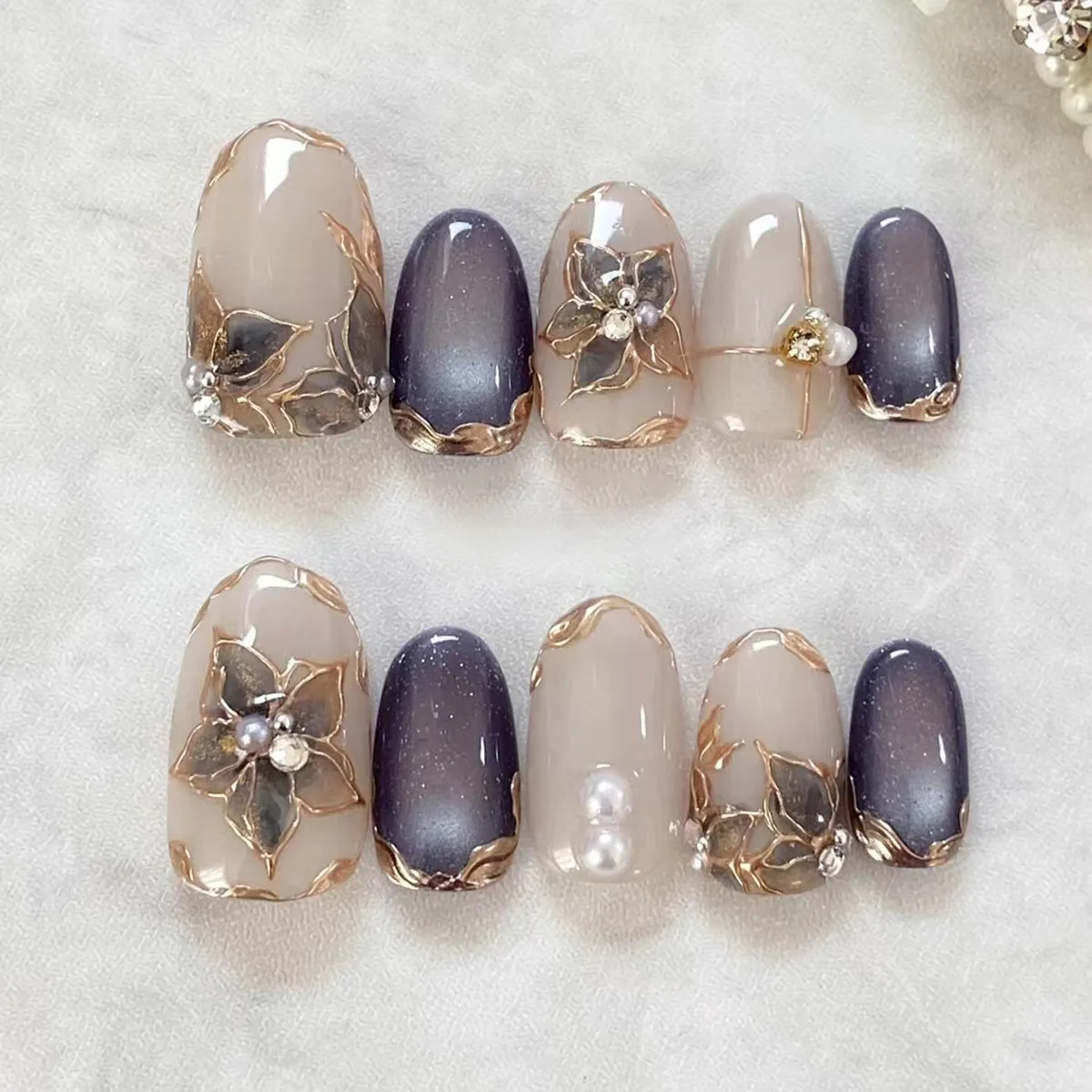24Pcs Autumn Winter Matte Almond False Nails with Glue Rose Leaf Printing Nail Art Simple Full Cover Press on Acrylic Nails Tips