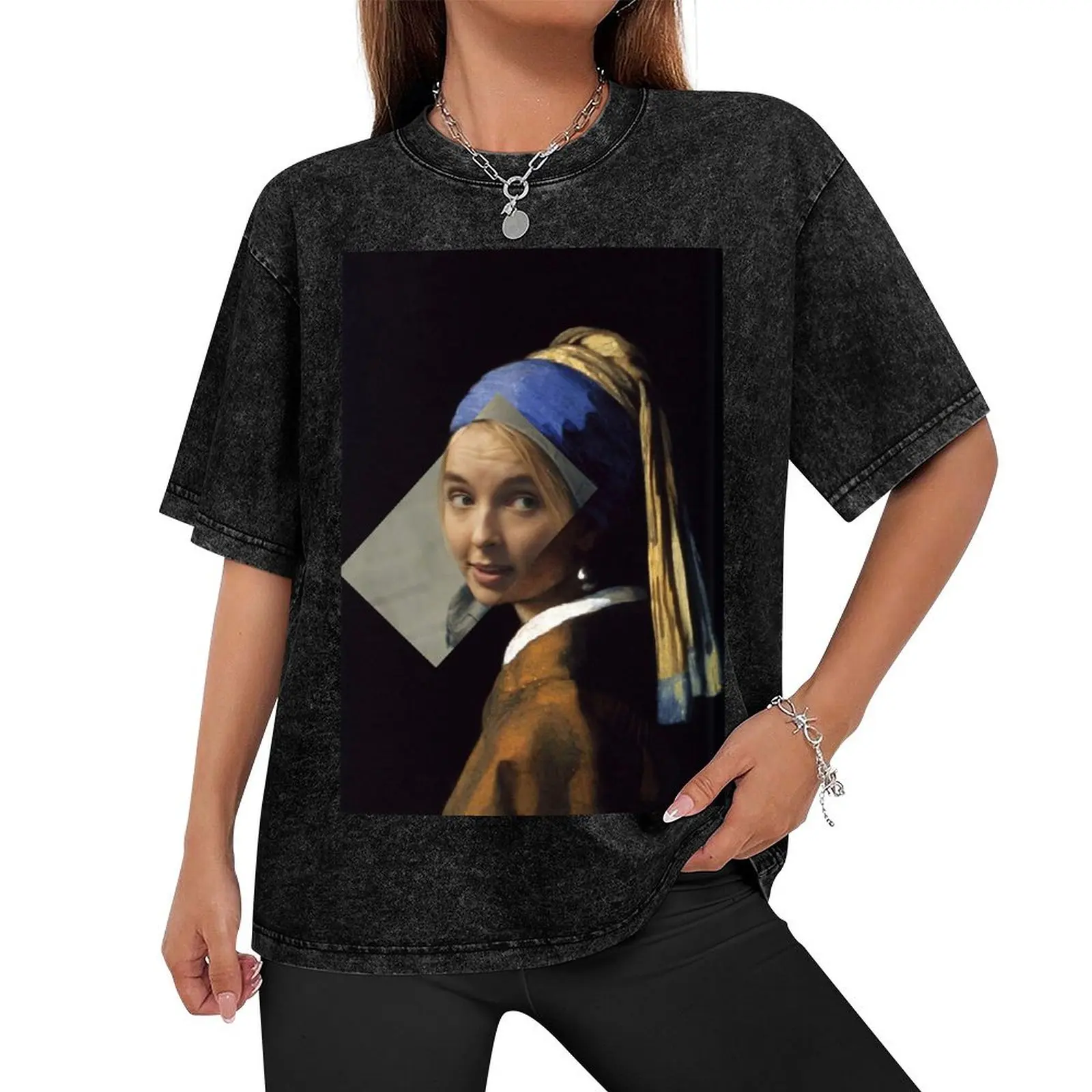 Villanelle with a pearl earring T-Shirt summer shirt anime figures t shirt men