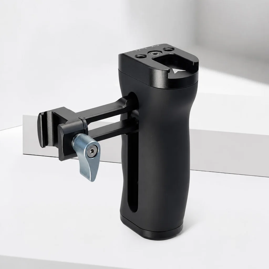 Universeller 1/4-Zoll-Schraub-/NATO-Schienen-Seitengriff aus Aluminium für Kamerakäfige mit Cold-Shoe-Halterung für DJI Ronin Gimbal Stabilisatoren – Detail 2