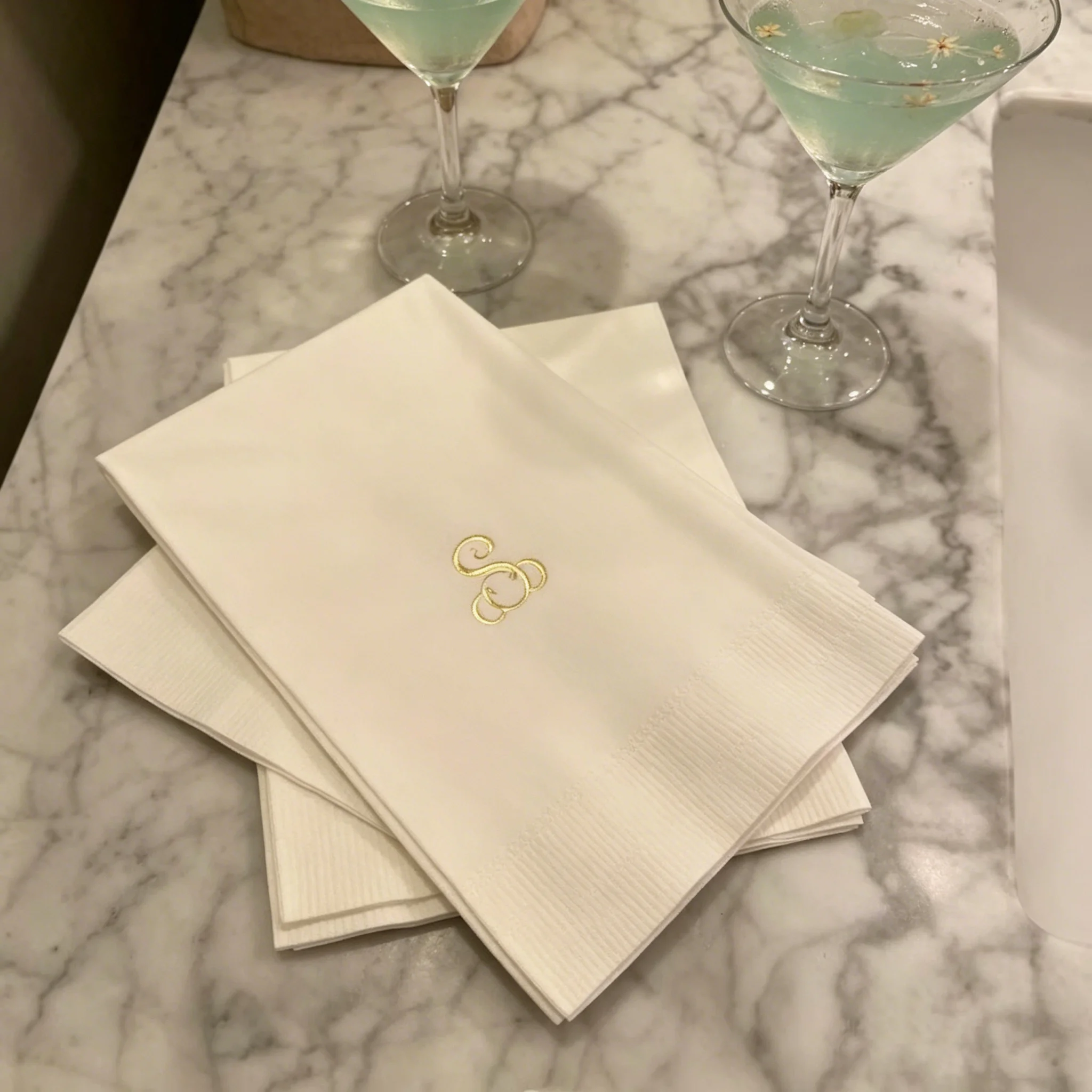 

50pcs Personalized Hand Guest Towels Paper Dinner Napkins Wedding Favors Hostess Gift Party Engagement Custom Bathroom Hand Towe